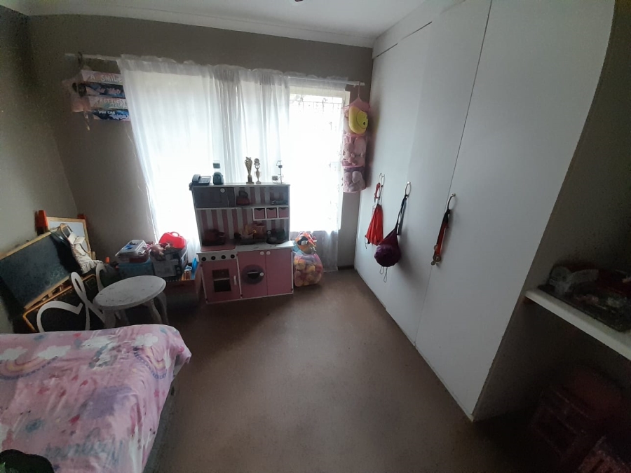 3 Bedroom Property for Sale in Geelhoutpark North West